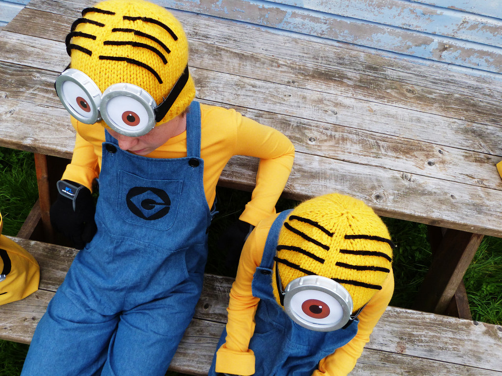 boys in DIY minion costumes