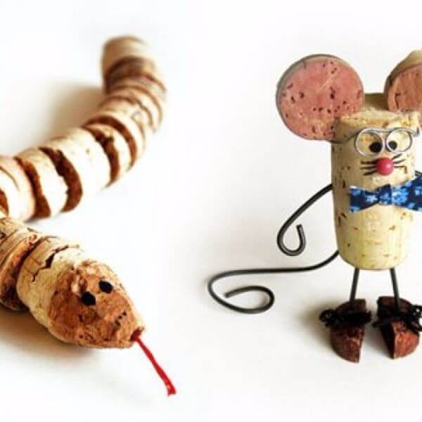 wine corks toy snake and toy mouse